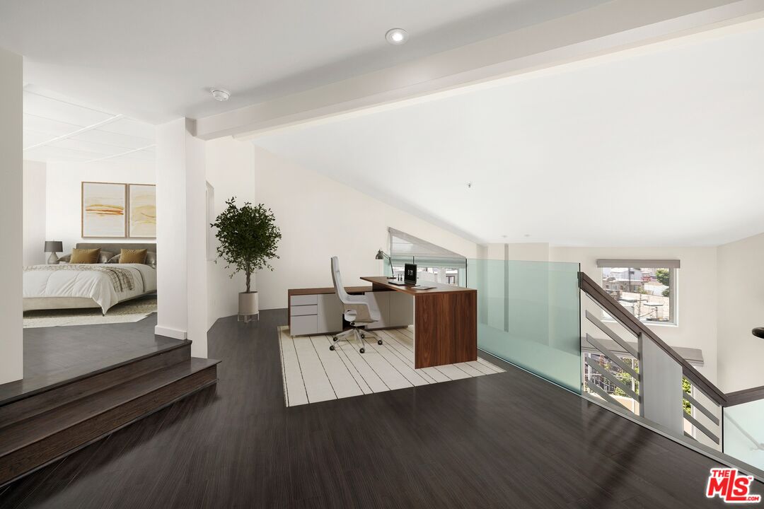 235 Main St Unit: 316
