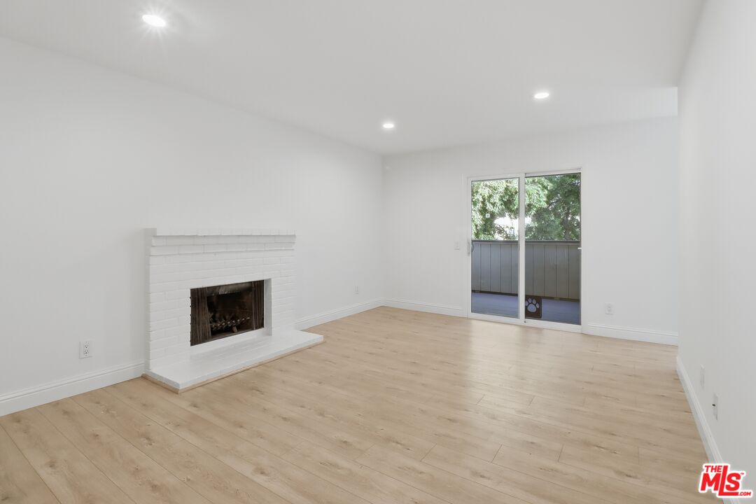 2511 Easton Pl Unit: 48