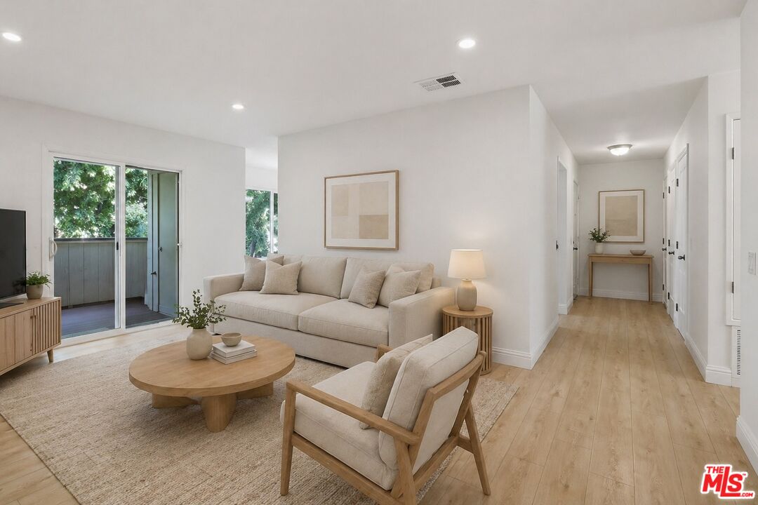 2511 Easton Pl Unit: 48