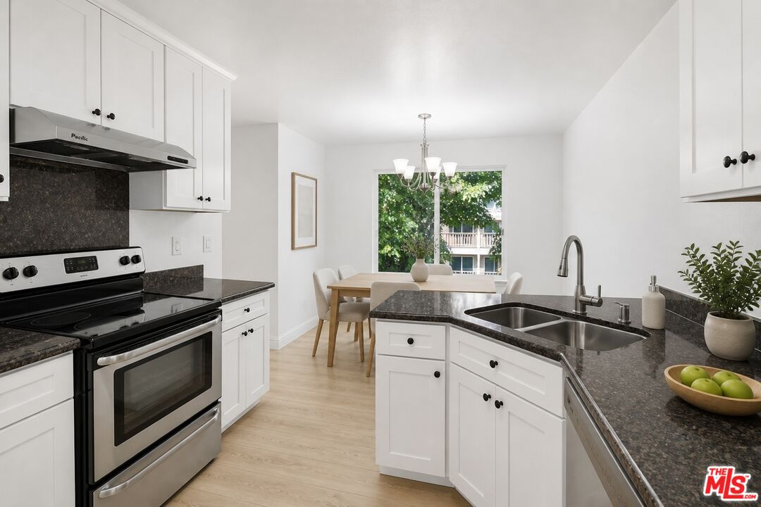 2511 Easton Pl Unit: 48