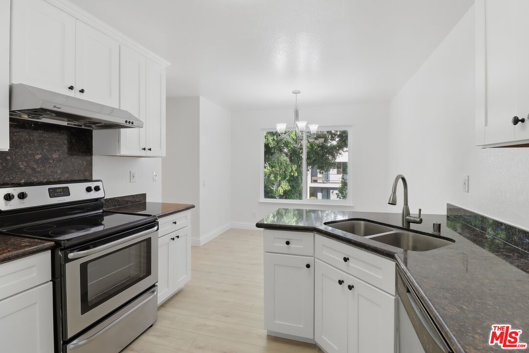 2511 Easton Pl Unit: 48