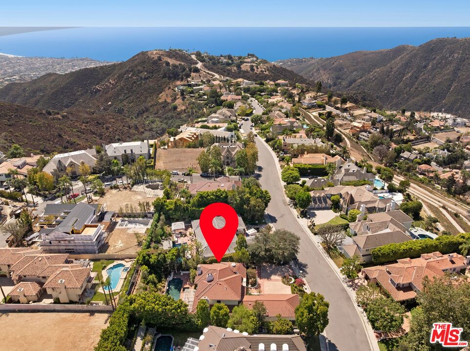 1330 Piedra Morada Dr