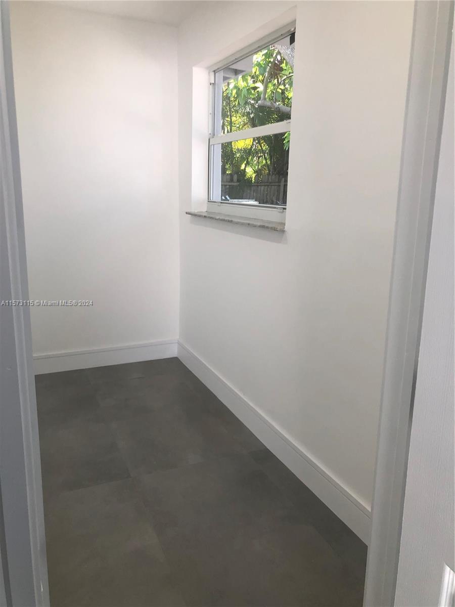 891 SE 3rd Pl