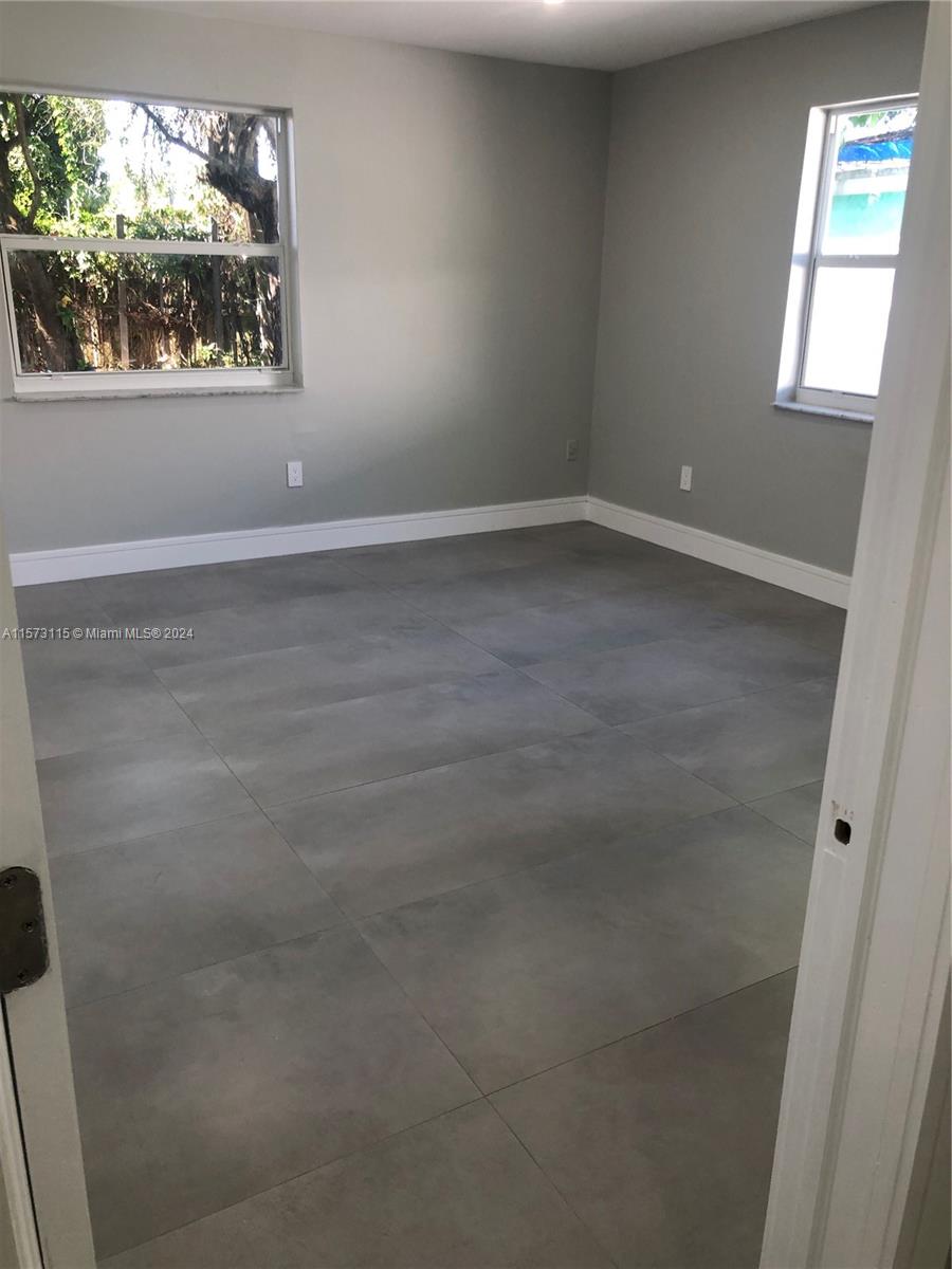 891 SE 3rd Pl