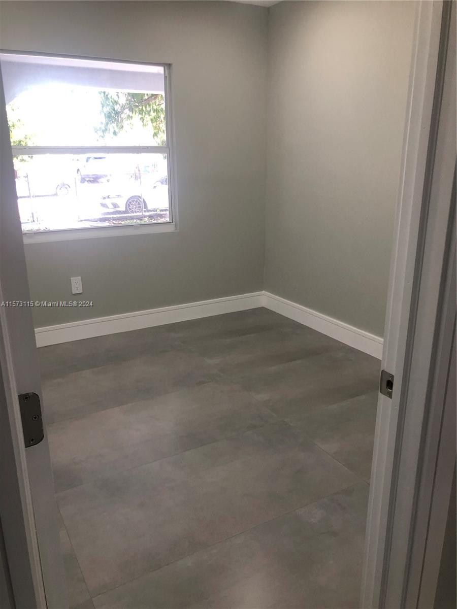 891 SE 3rd Pl