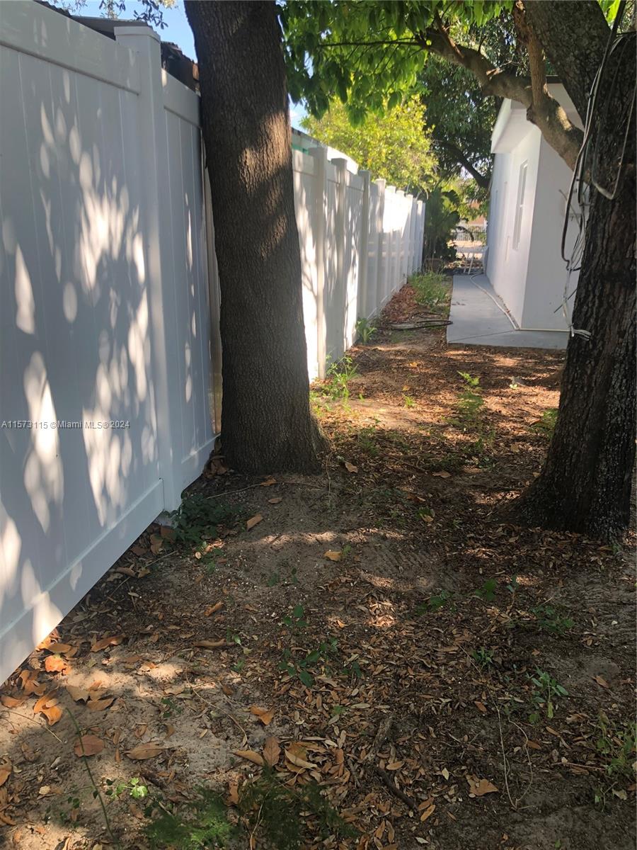891 SE 3rd Pl