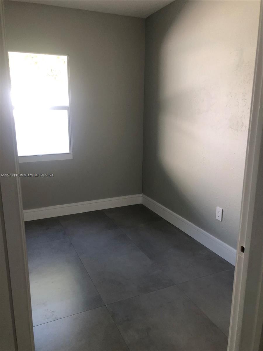891 SE 3rd Pl