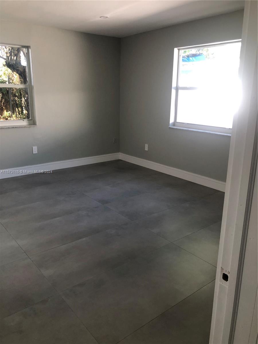 891 SE 3rd Pl