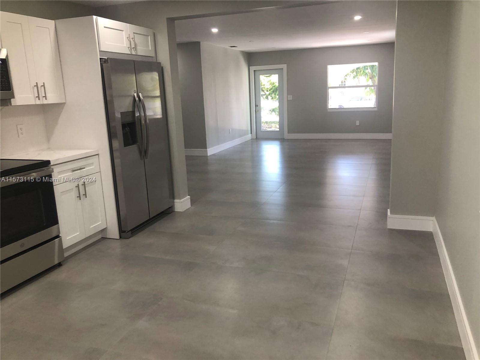 891 SE 3rd Pl