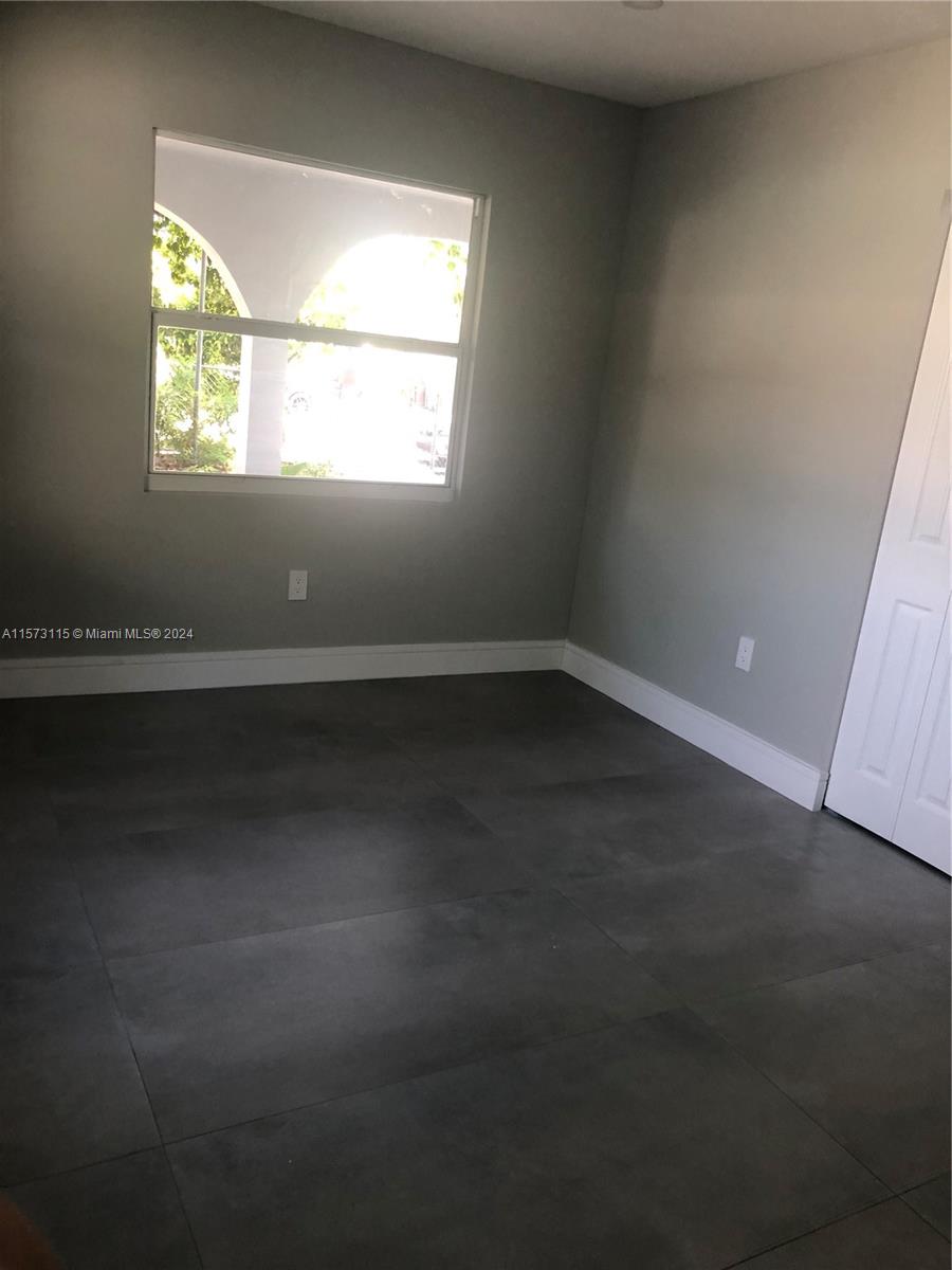 891 SE 3rd Pl