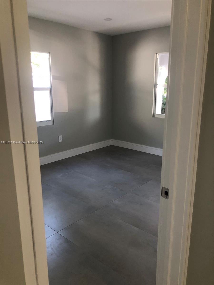 891 SE 3rd Pl