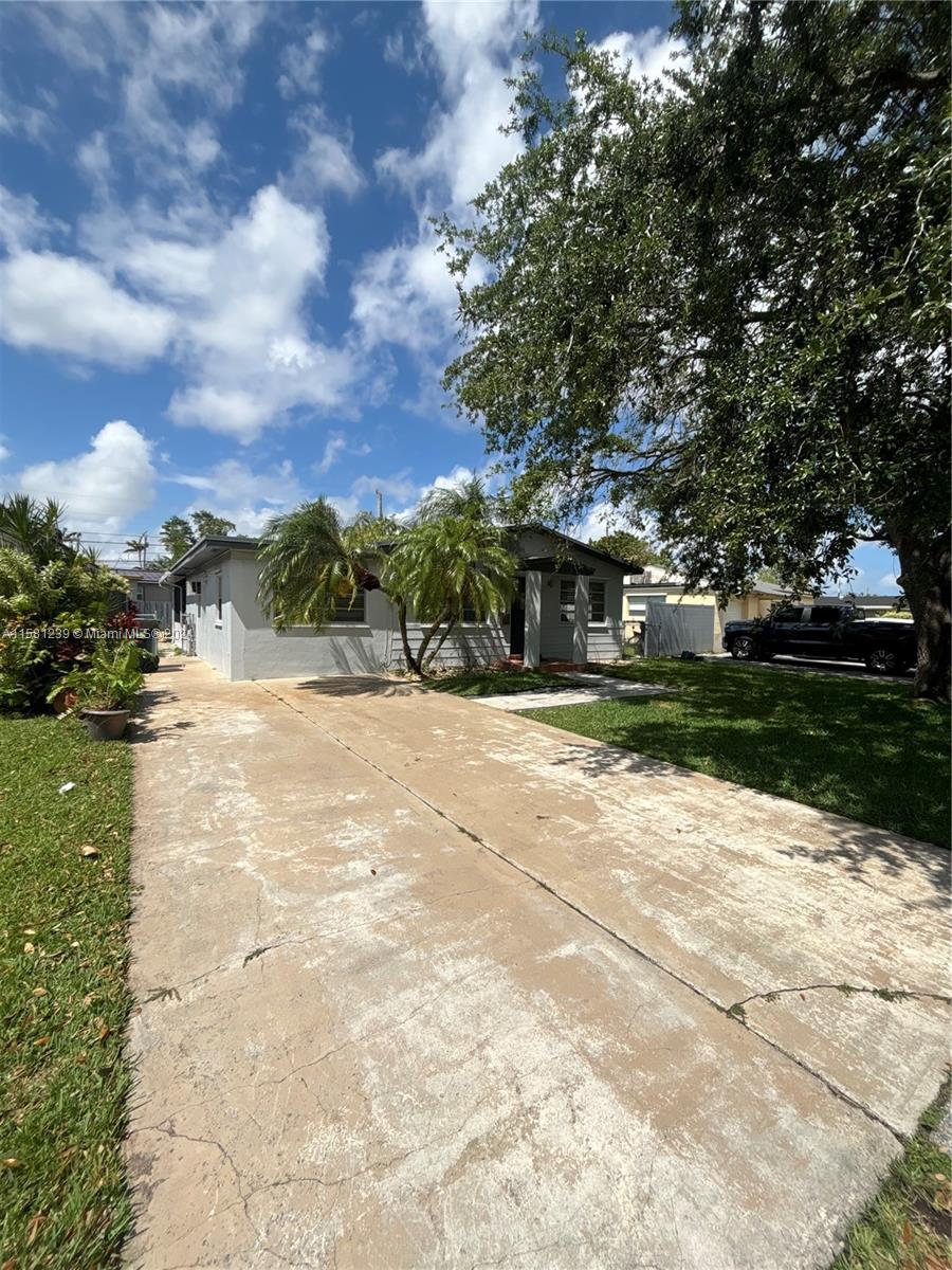 7395 SW 36th St