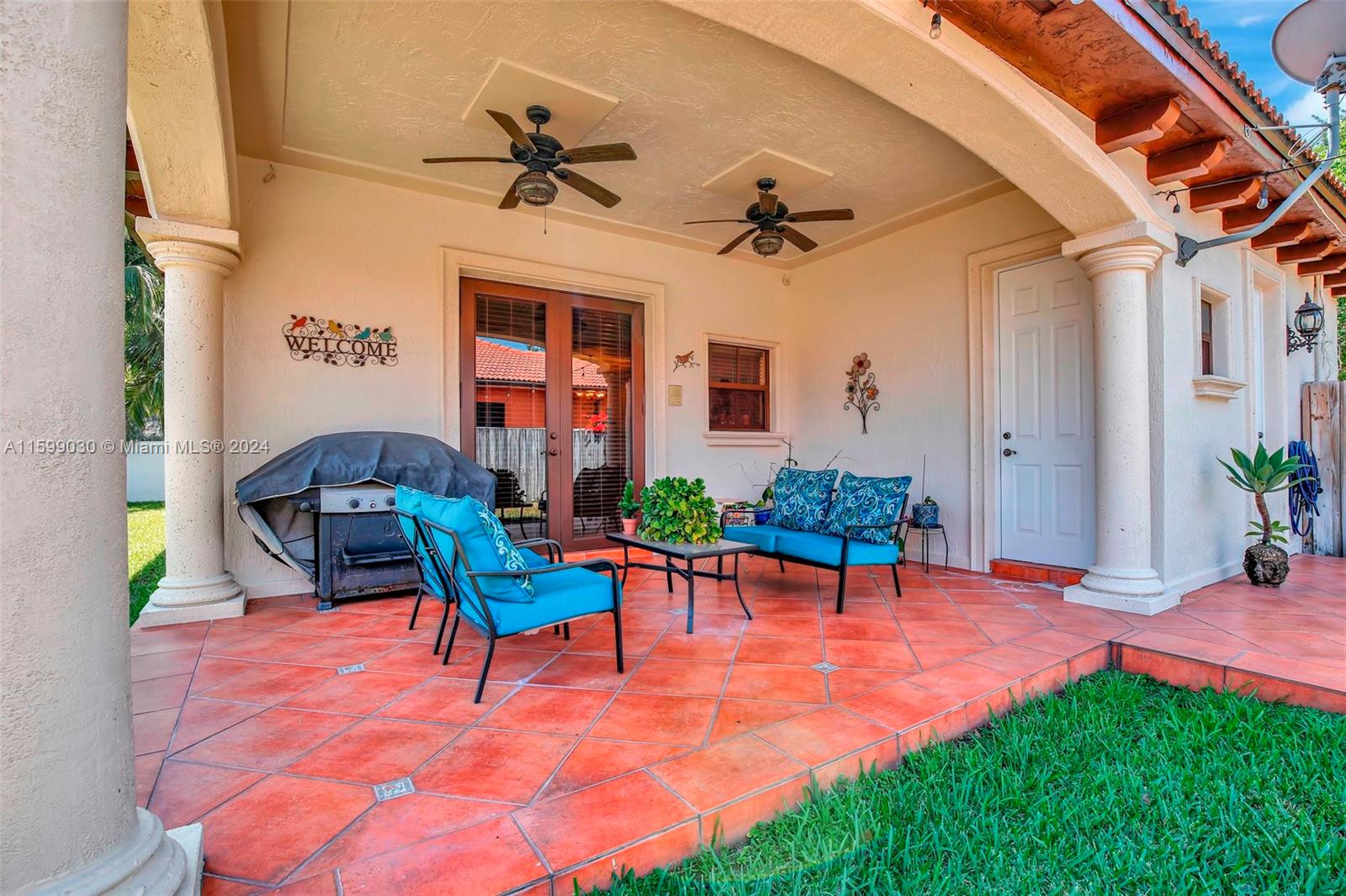 8737 NW 139th St