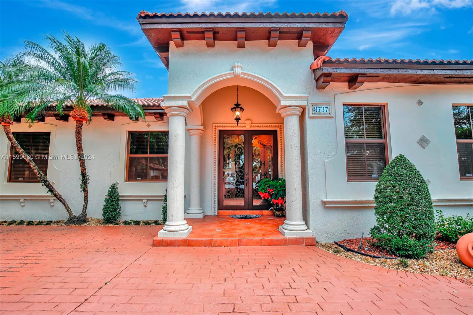 8737 NW 139th St