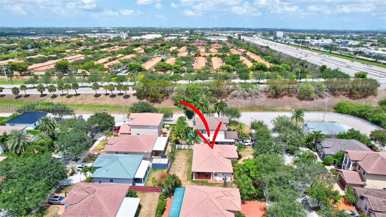 8737 NW 139th St