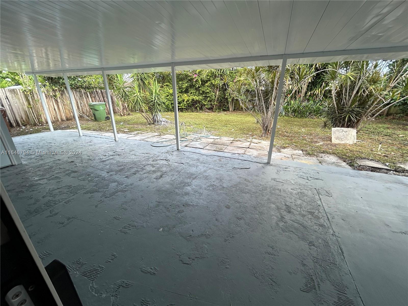 735 W 73rd PL