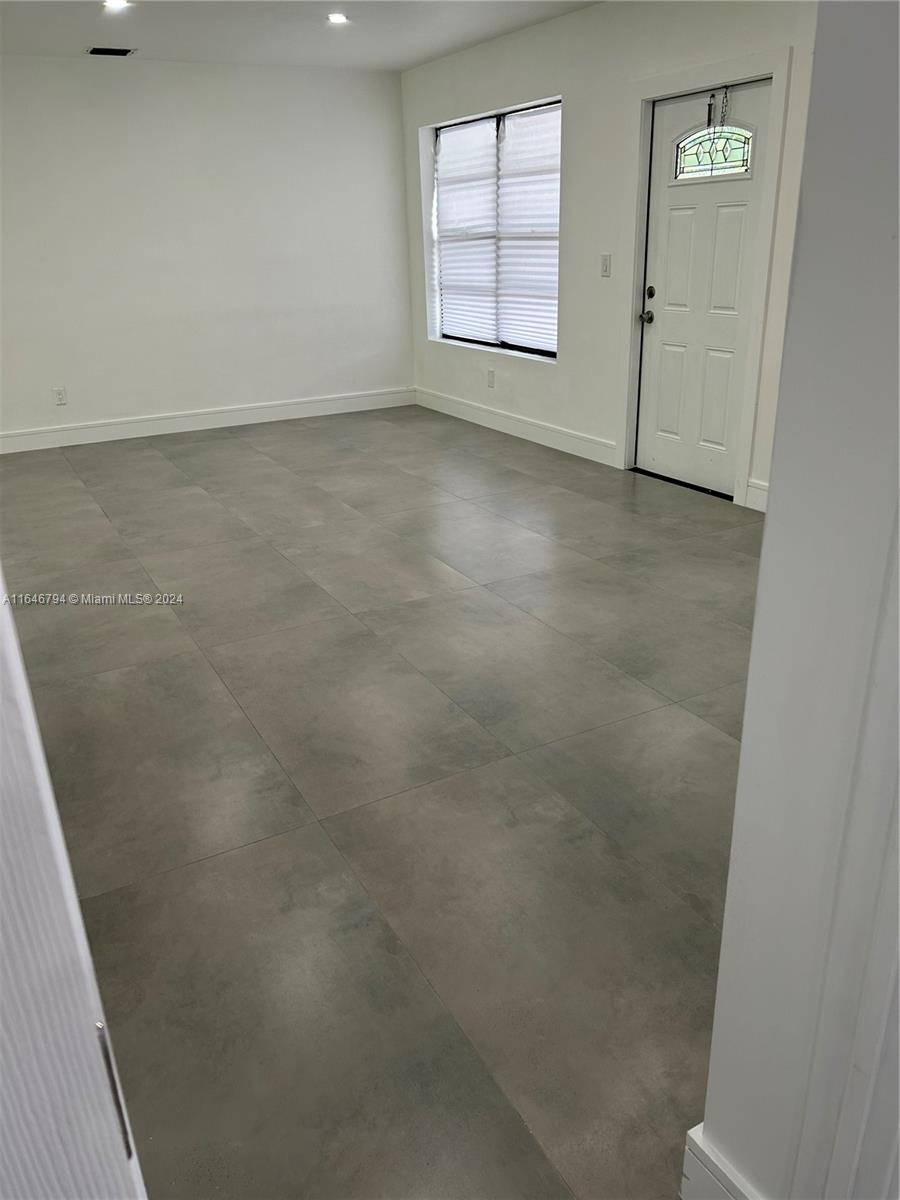 735 W 73rd PL