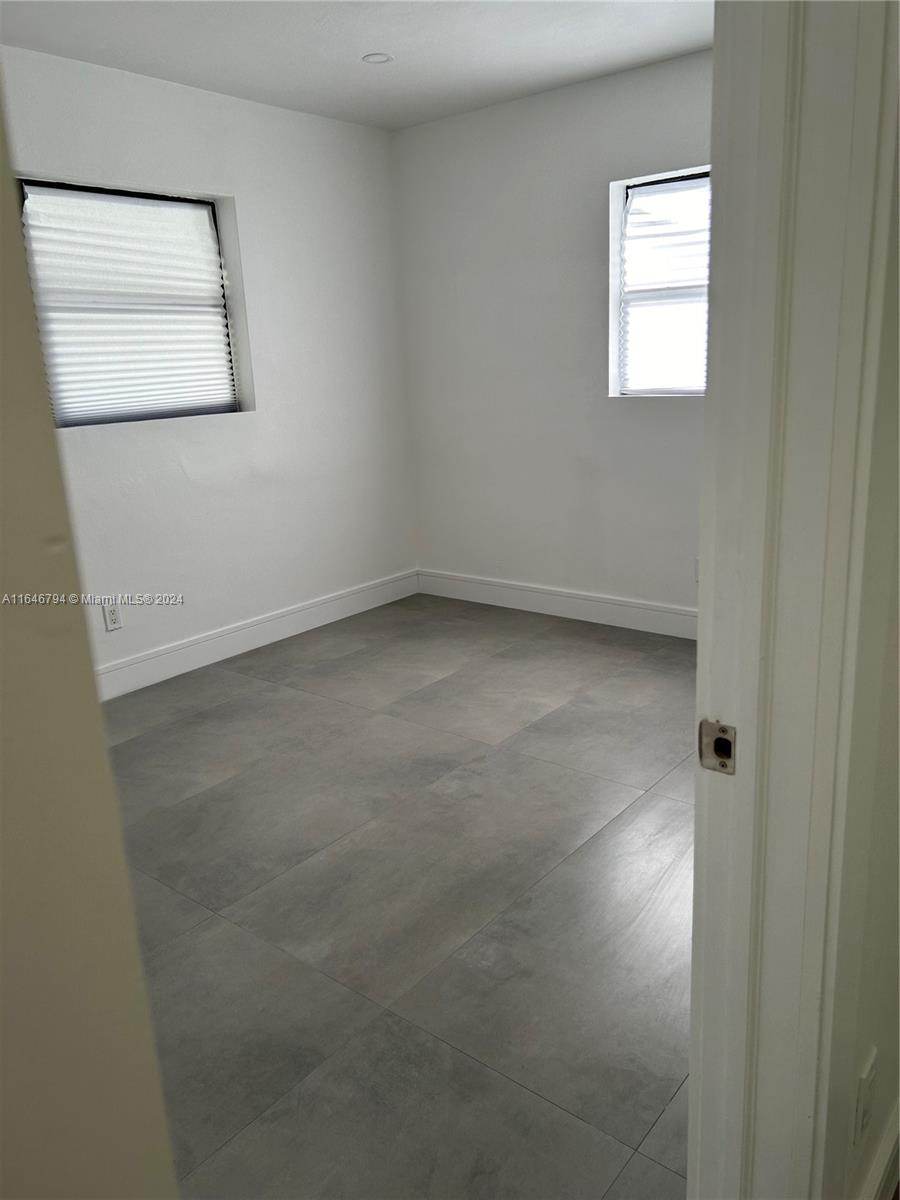 735 W 73rd PL