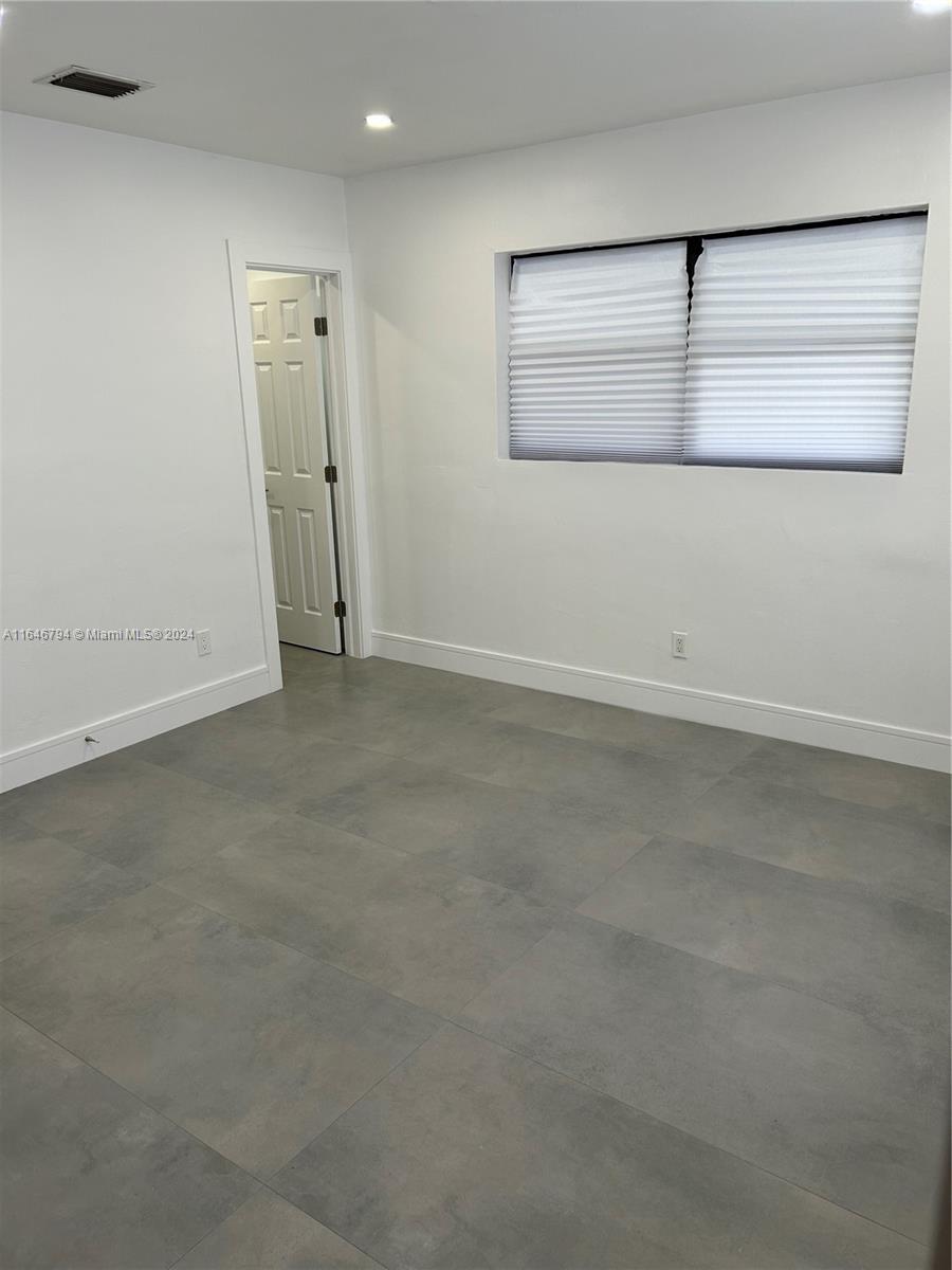 735 W 73rd PL