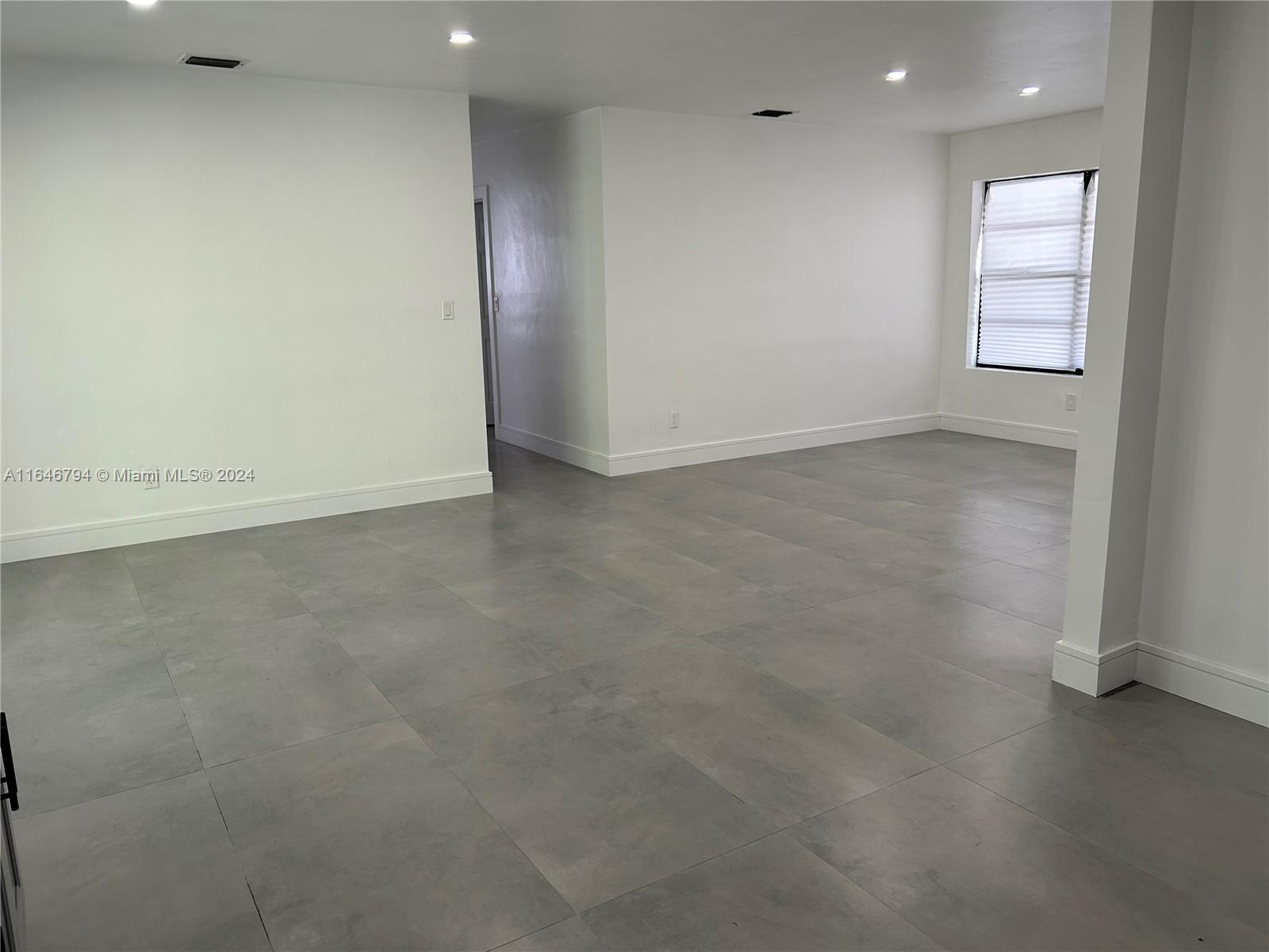 735 W 73rd PL