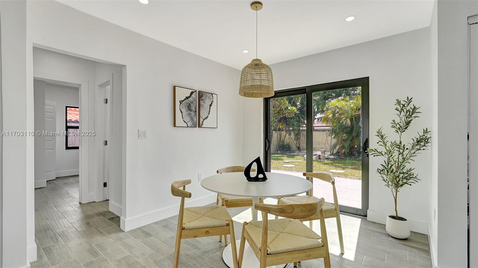 270 W 57th St