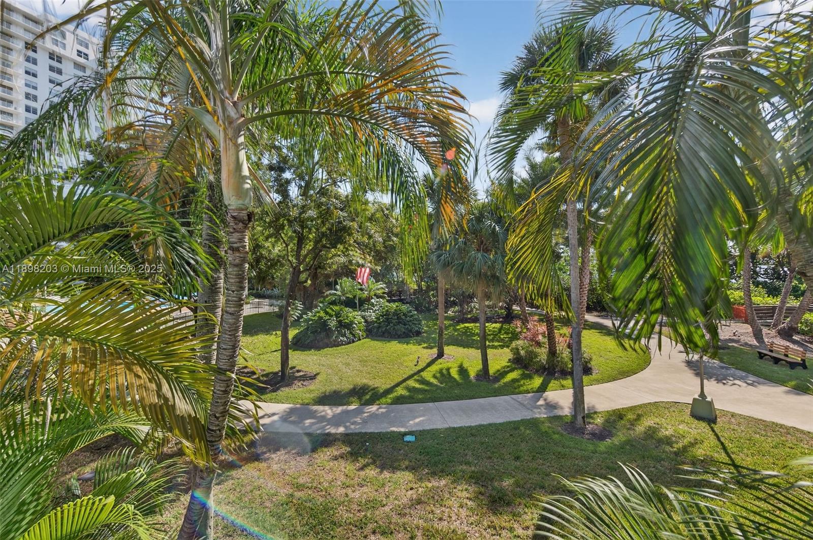 2851 NE 183rd St # 605E, Aventura Unit: 605E