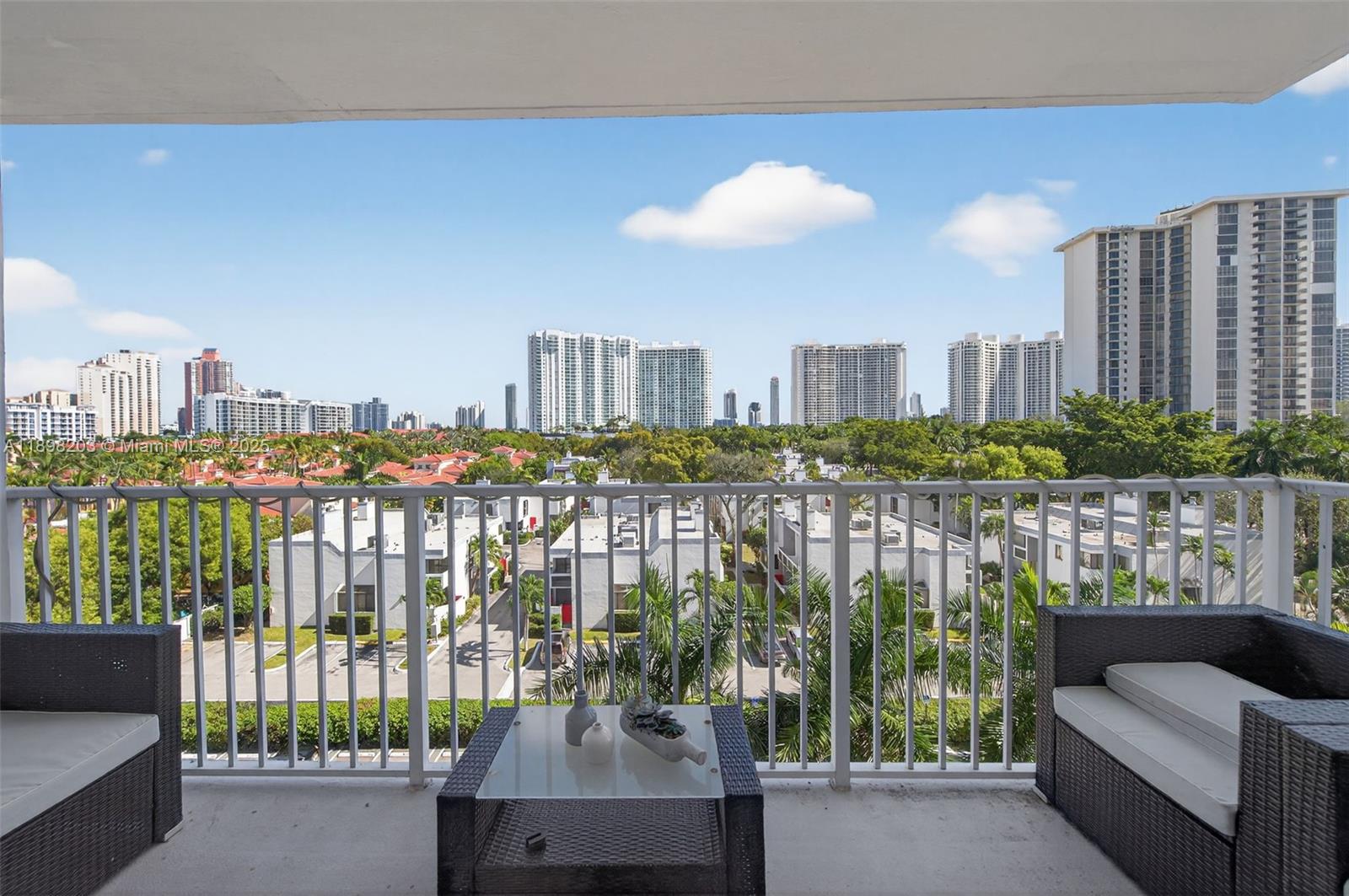 2851 NE 183rd St # 605E, Aventura Unit: 605E