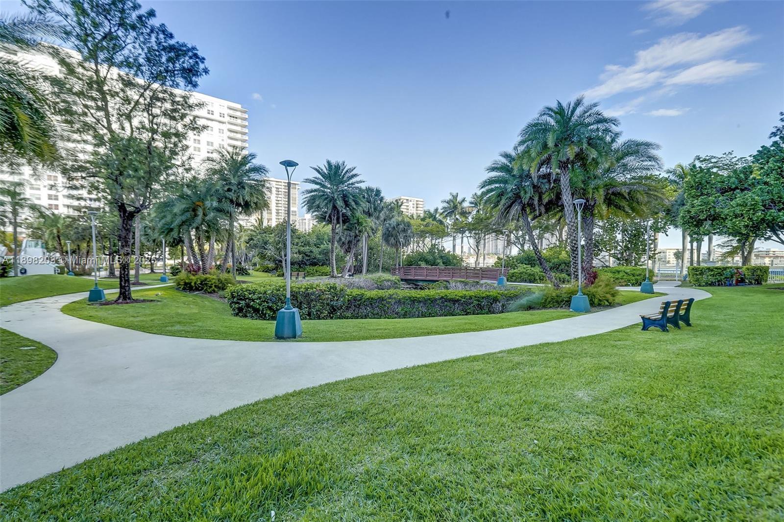 2851 NE 183rd St # 605E, Aventura Unit: 605E