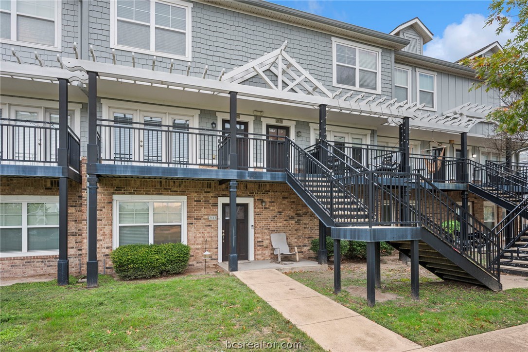 1725 Harvey Mitchell Parkway S 2125