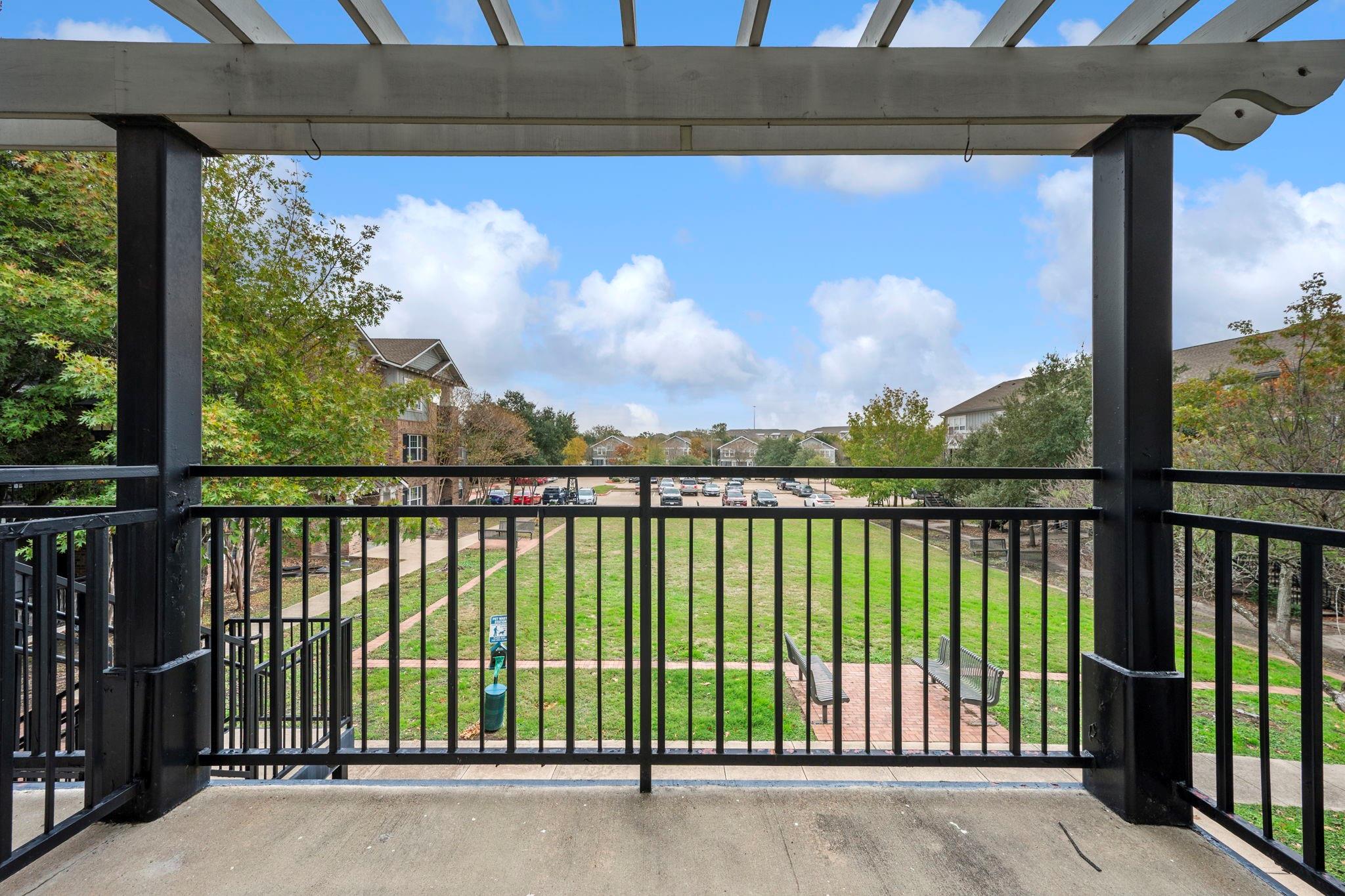 1725 Harvey Mitchell Parkway S # 2125