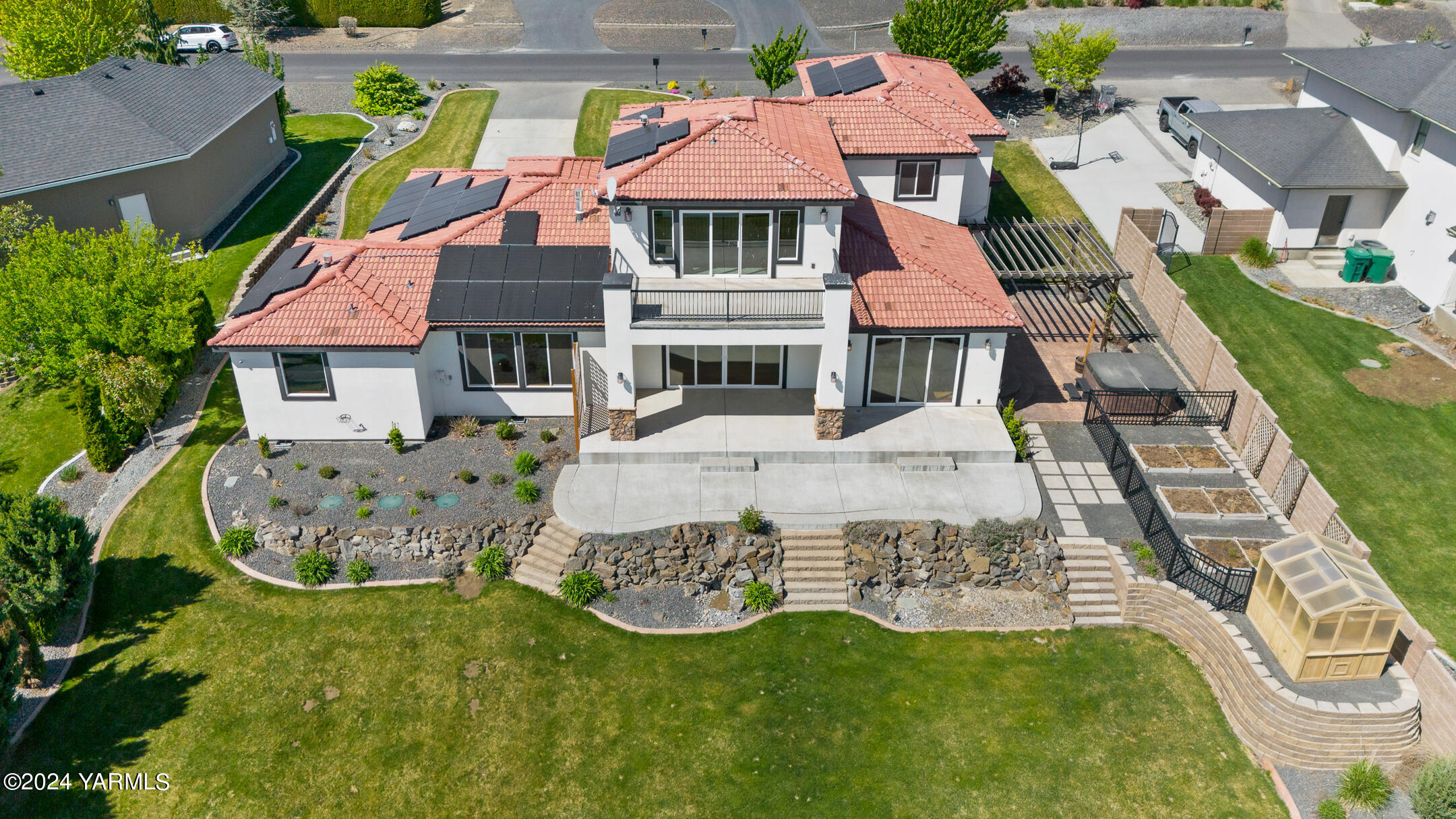 13705 S Grandview Ln