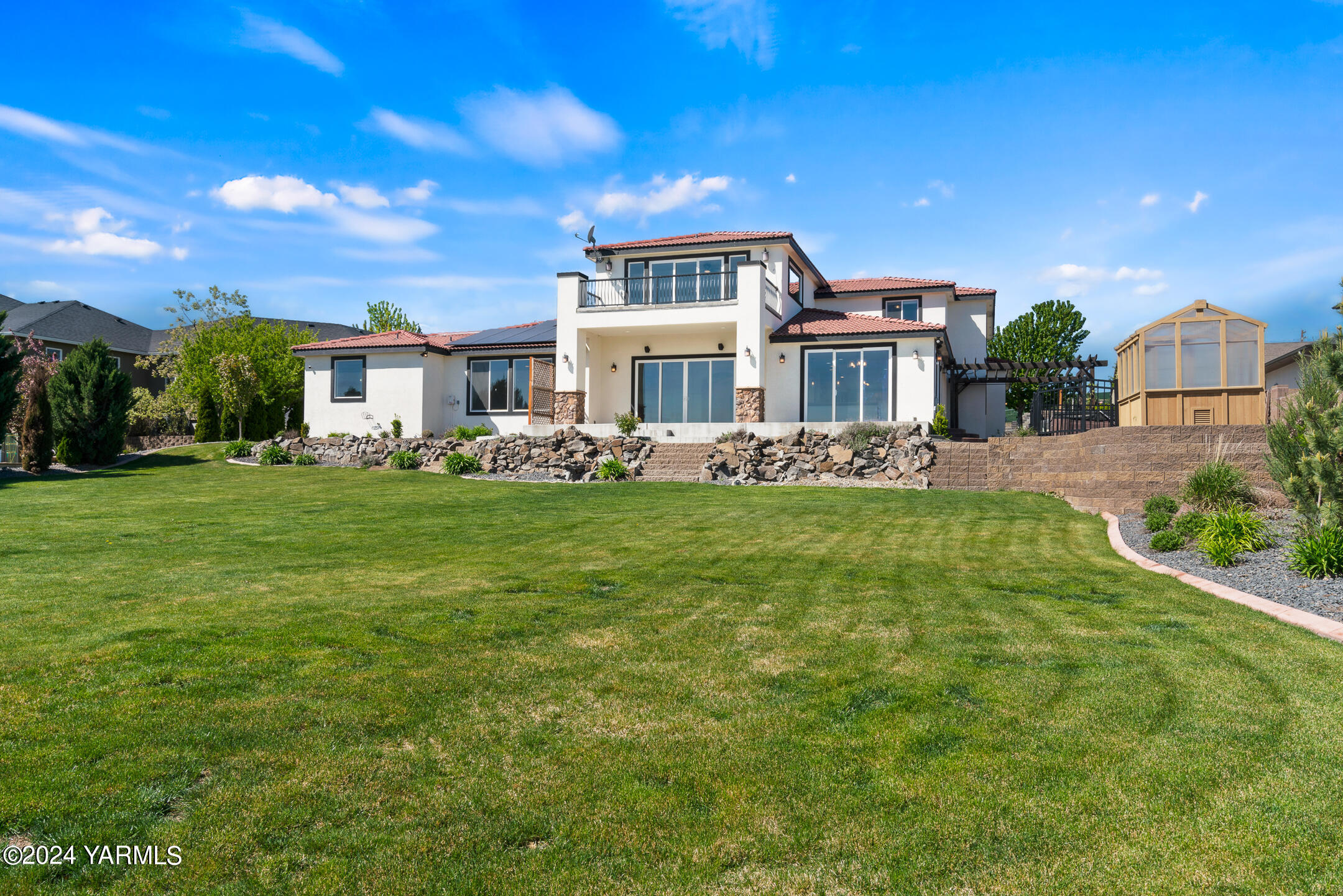 13705 S Grandview Ln