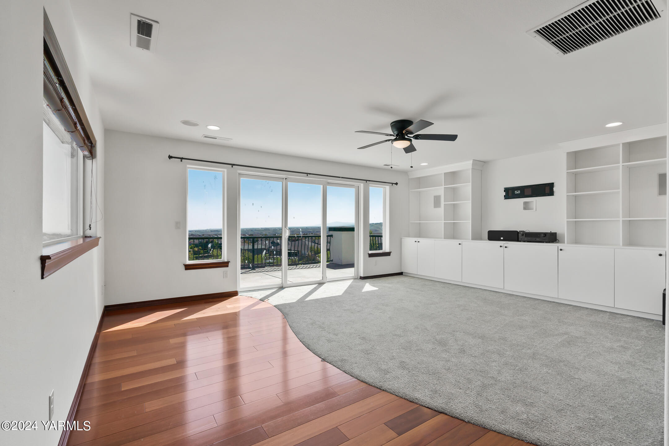 13705 S Grandview Ln