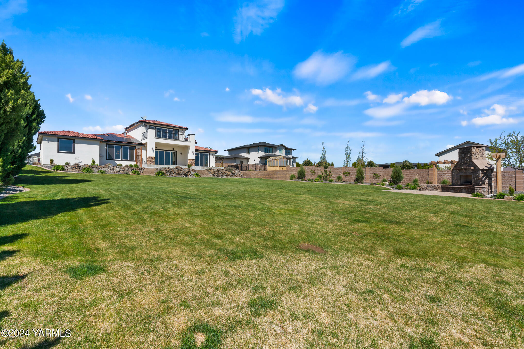 13705 S Grandview Ln