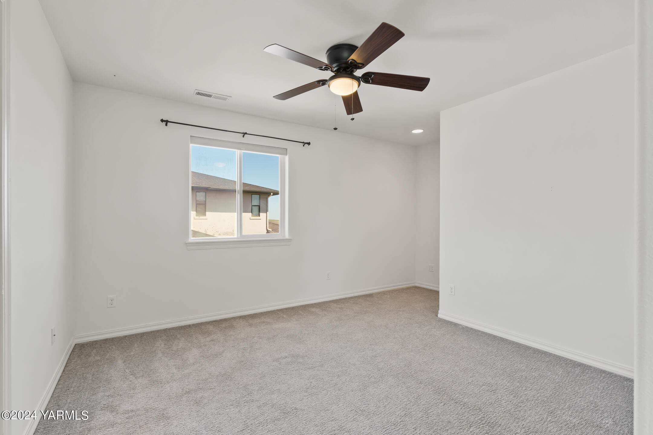 13705 S Grandview Ln