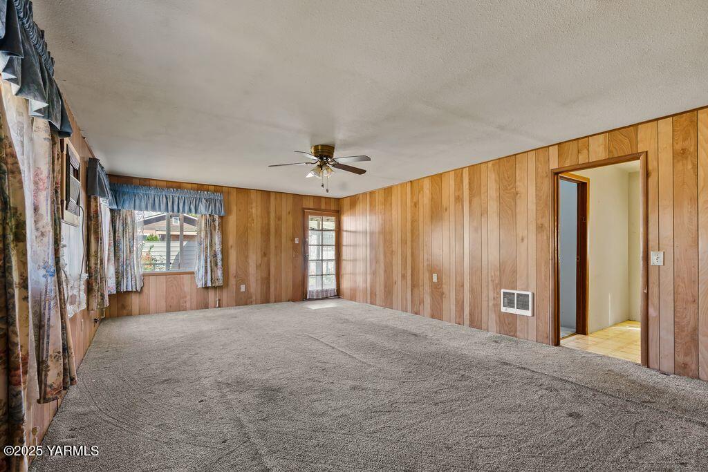 173 Aster Ln