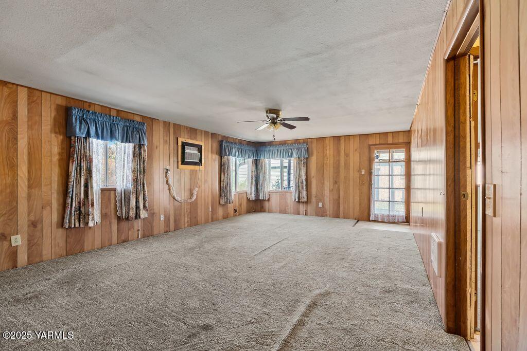 173 Aster Ln