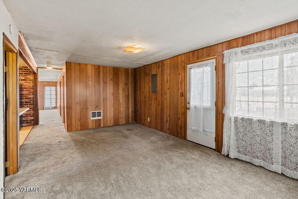 173 Aster Ln