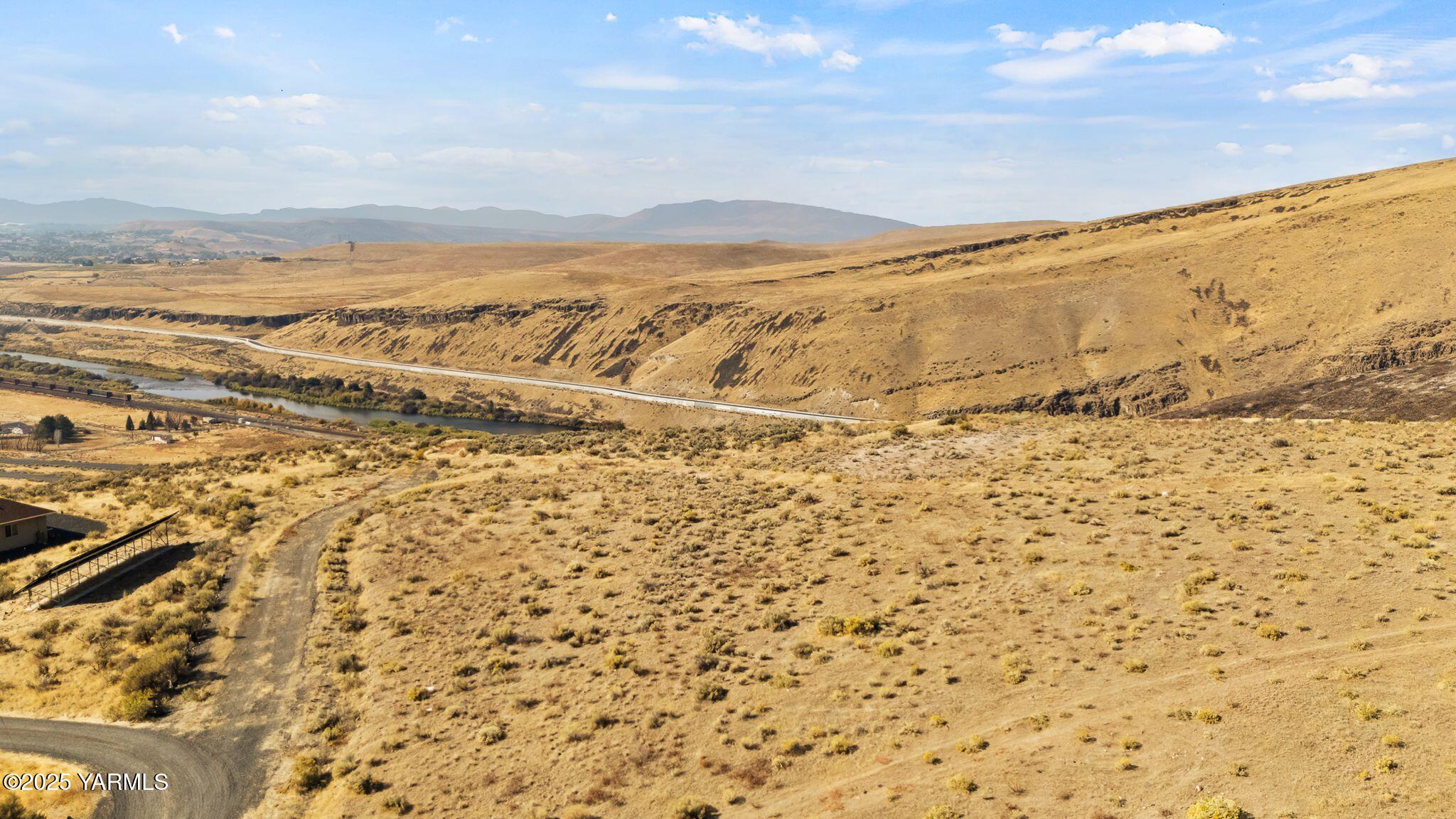 NKA Selah Creek Rd