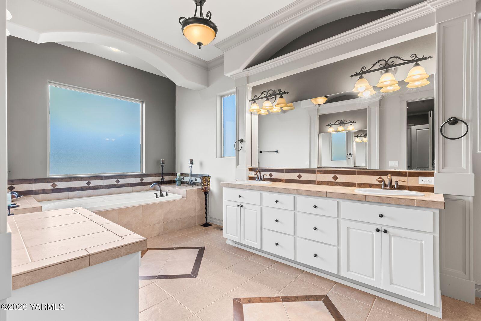 7205 Englewood Hill Pl