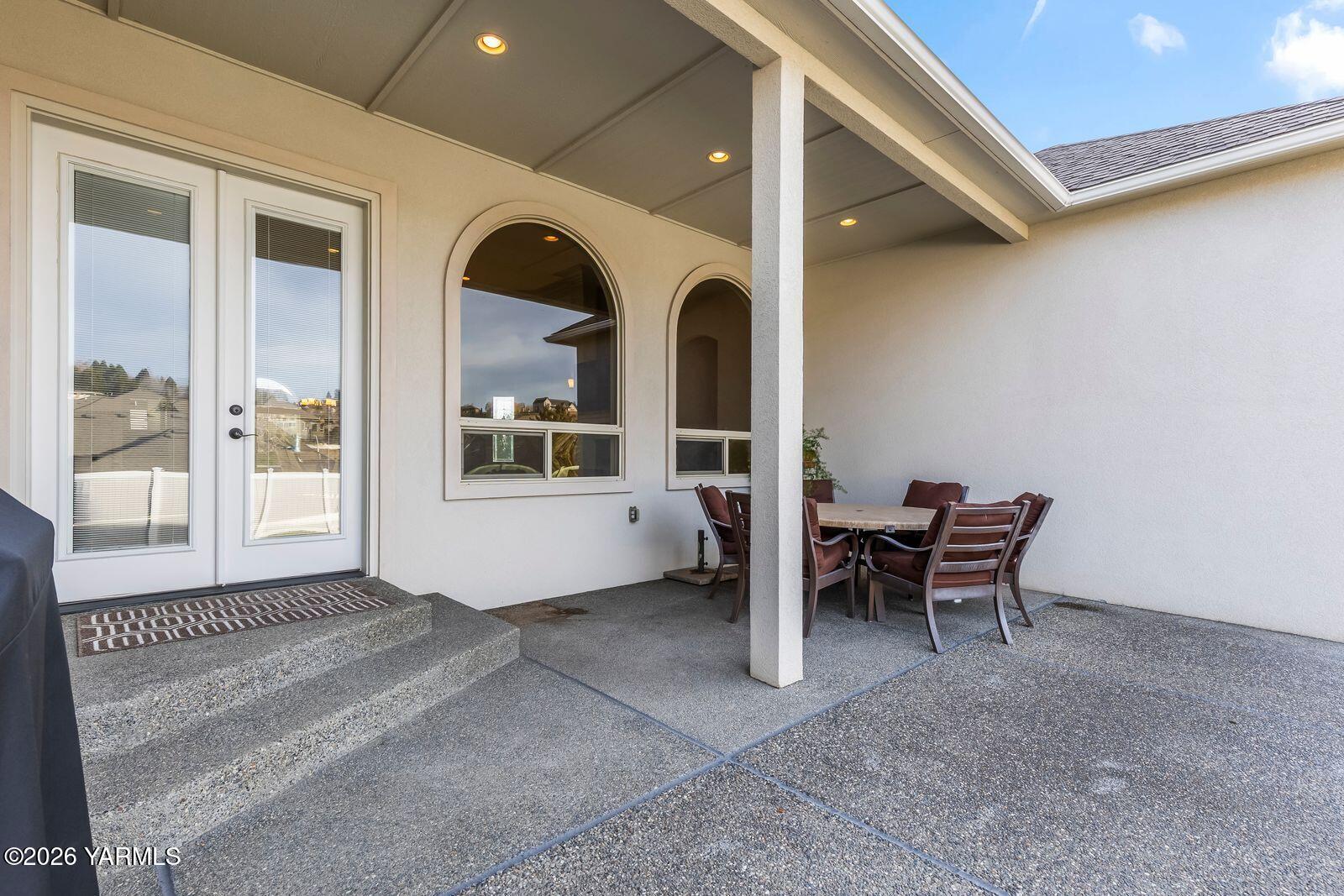 7205 Englewood Hill Pl