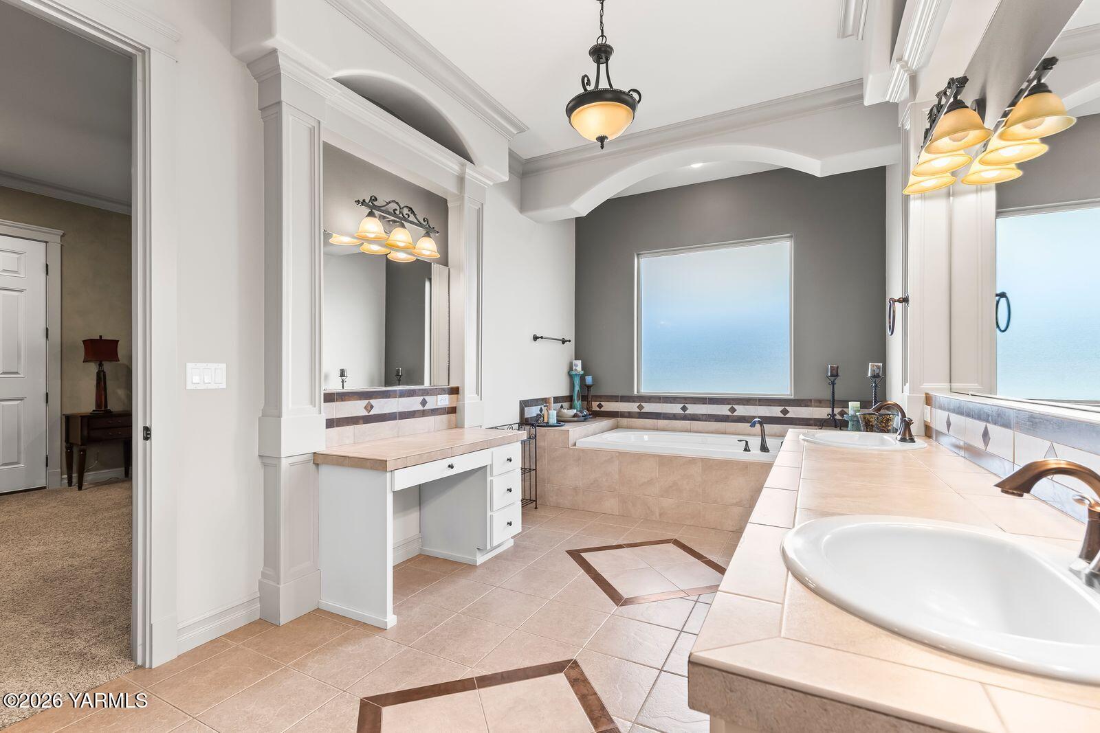 7205 Englewood Hill Pl