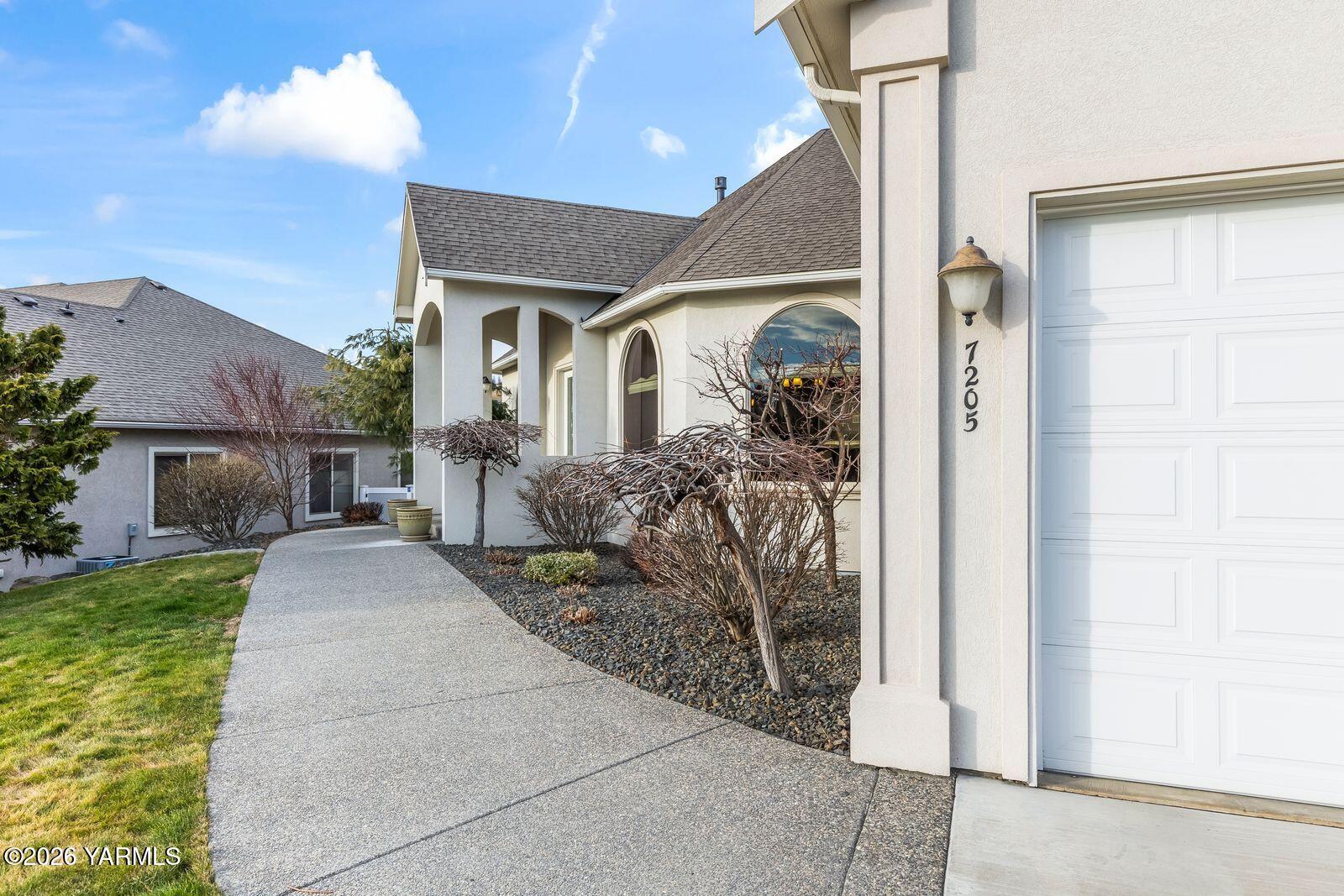 7205 Englewood Hill Pl