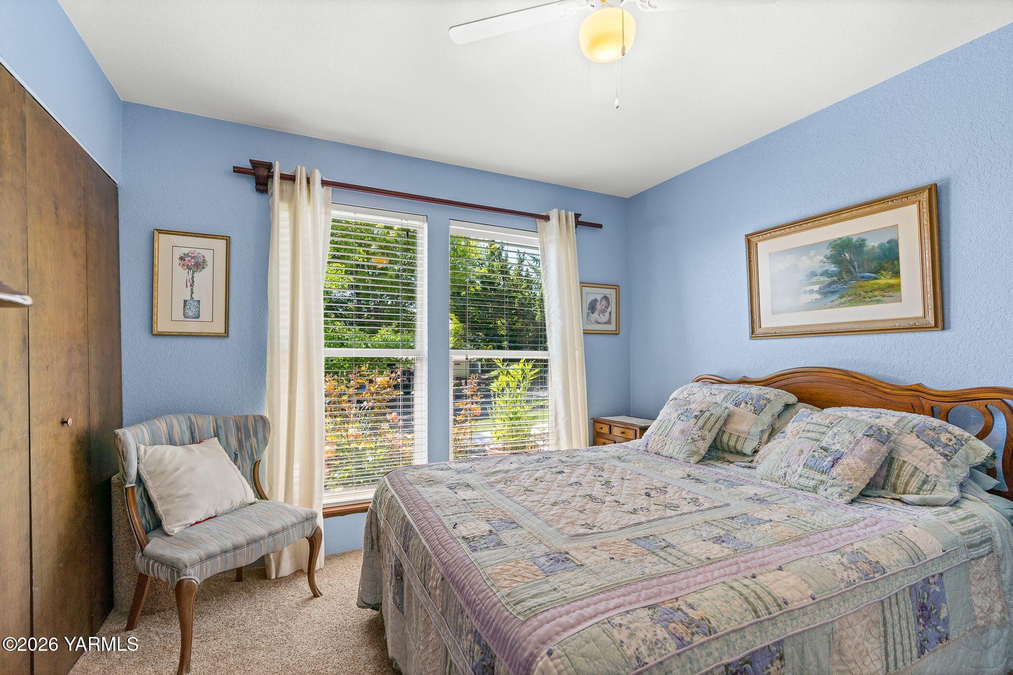 4503 Surrey Ln