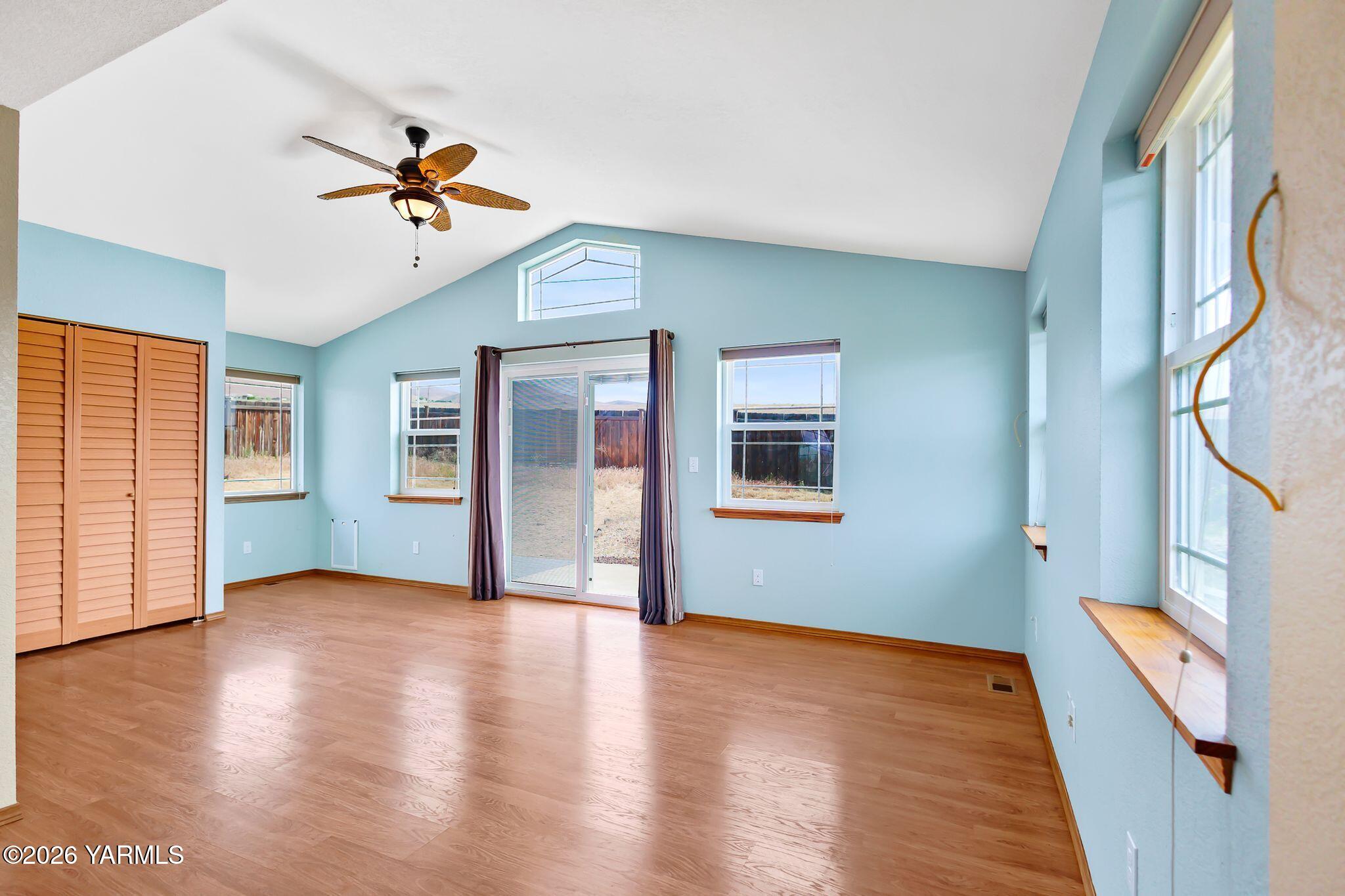 311 N 57th Ave