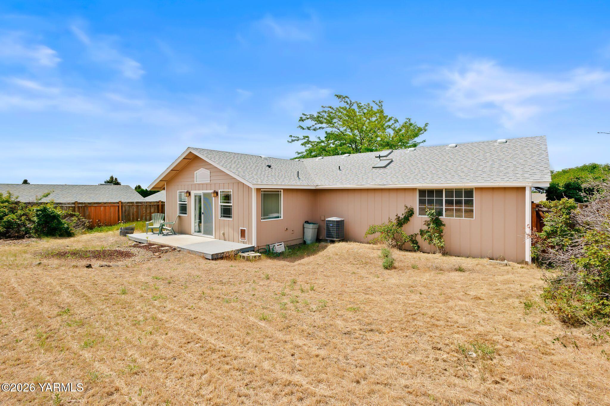 311 N 57th Ave