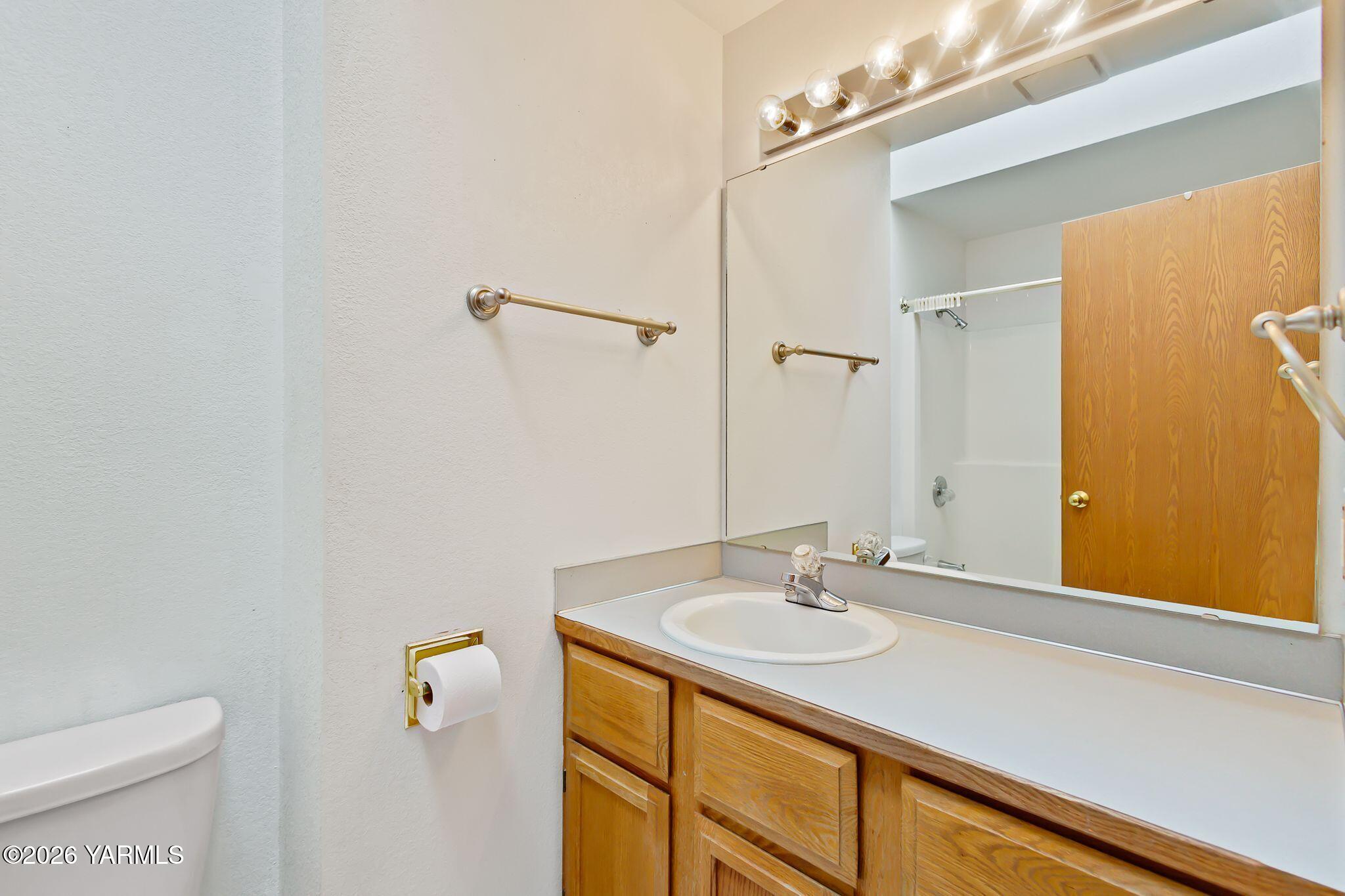 311 N 57th Ave