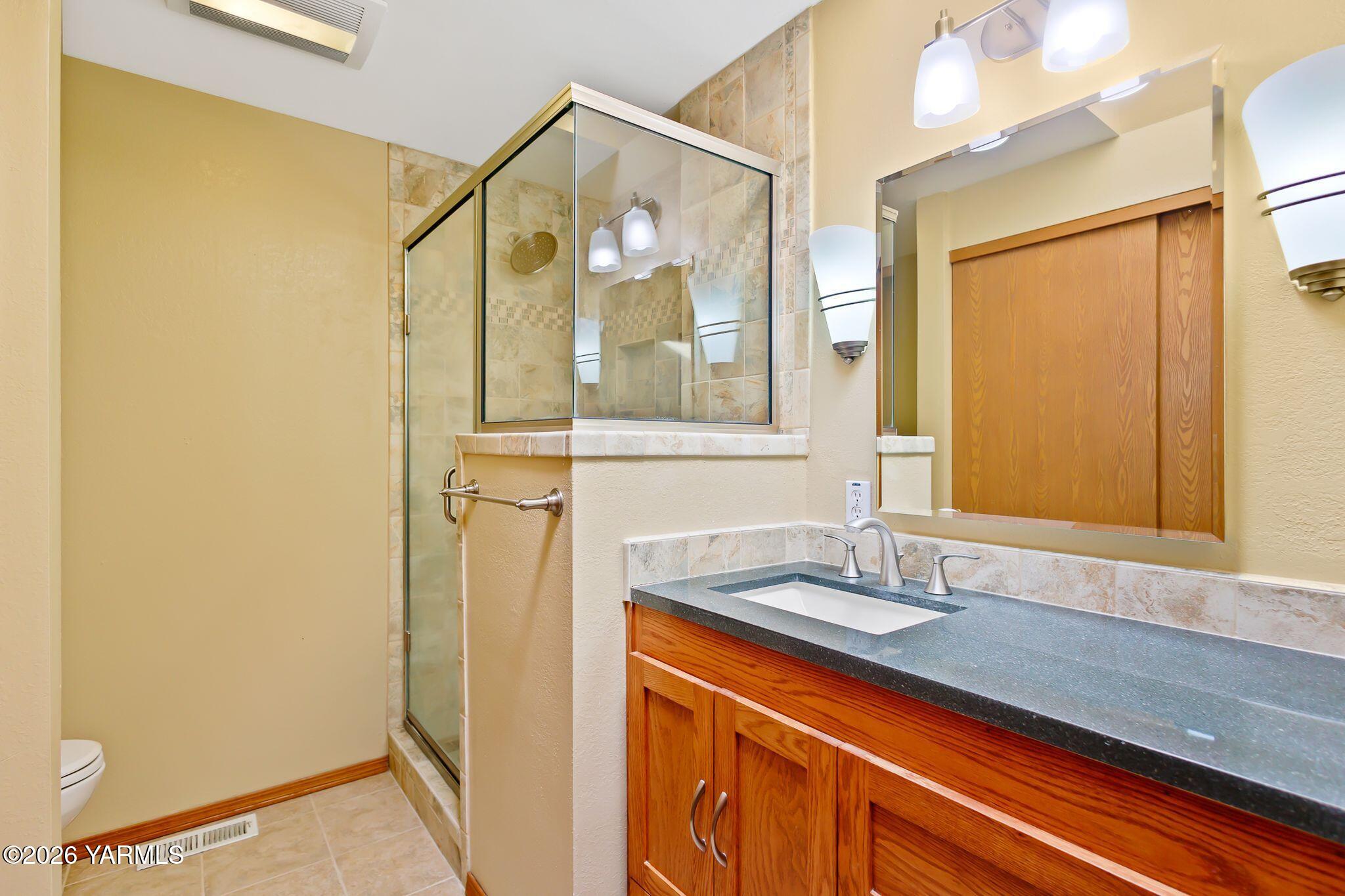 311 N 57th Ave