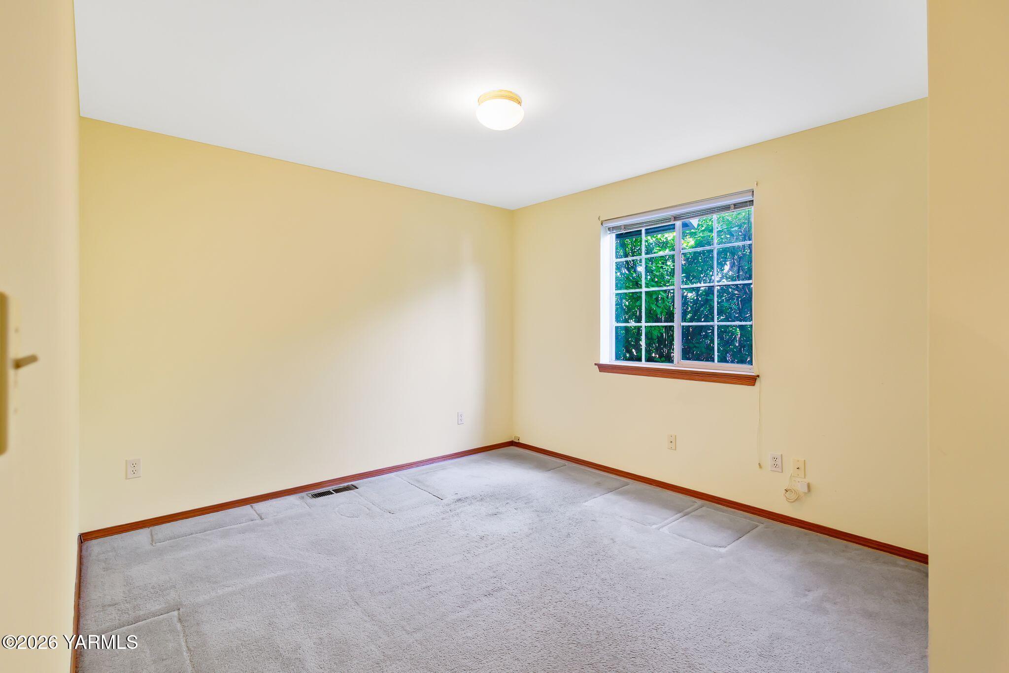 311 N 57th Ave