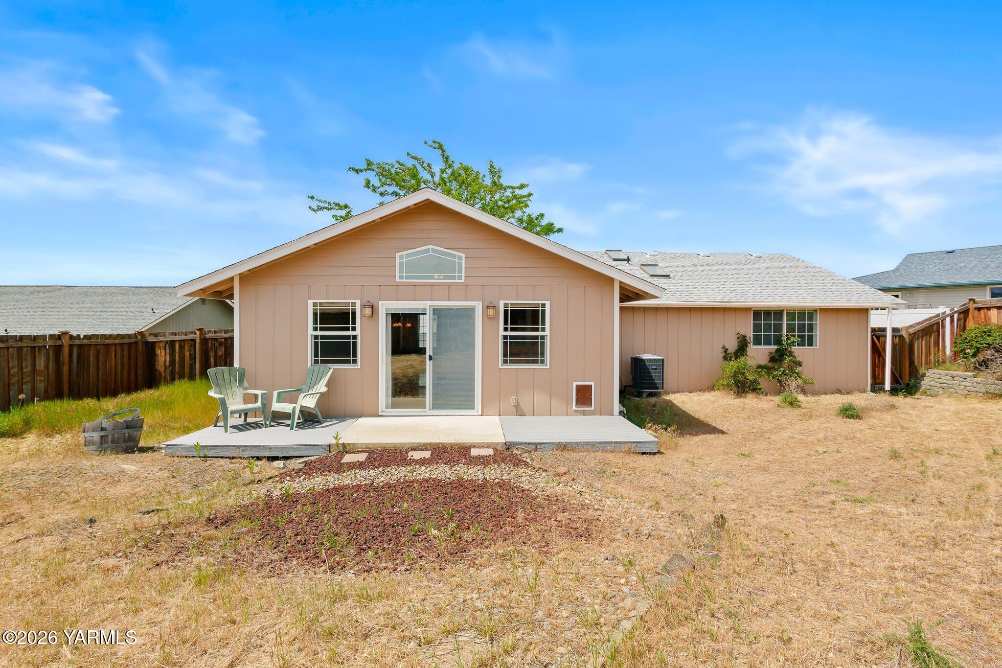 311 N 57th Ave
